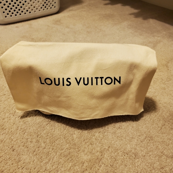 Purses - Picture 5 of 8